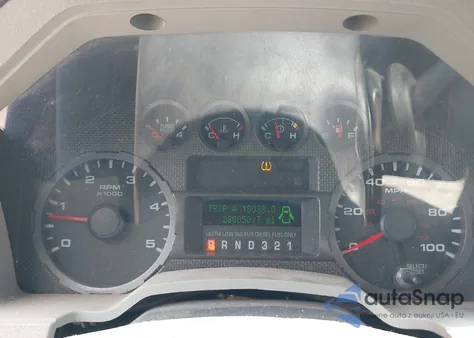 2010 Ford F-250 Lariat/Xl/Xlt z USA, uszkodzony, nr VIN 1FTSX2AR5AEB27005